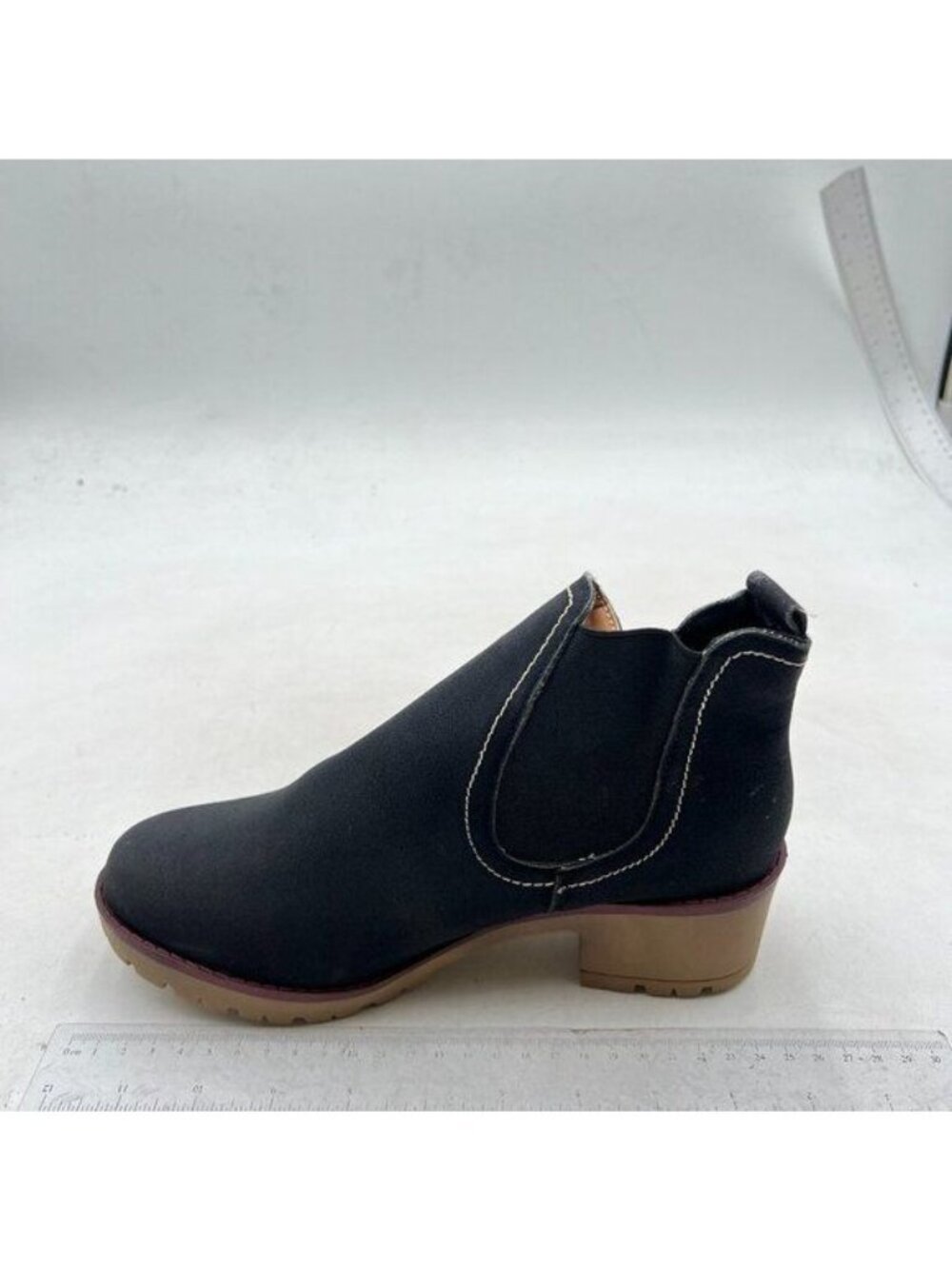 Women Stacked Chunky Low Heel Walking Ankle Boots Closed Round Toe Ankle Black